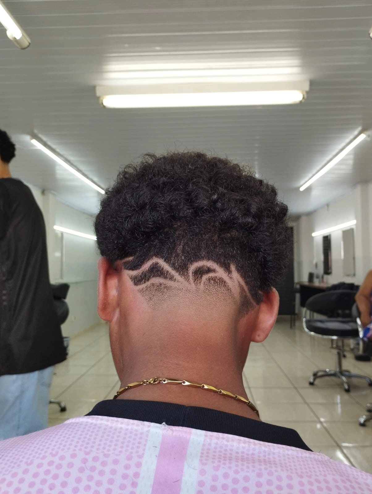 Corte Taper Fade com Artístico